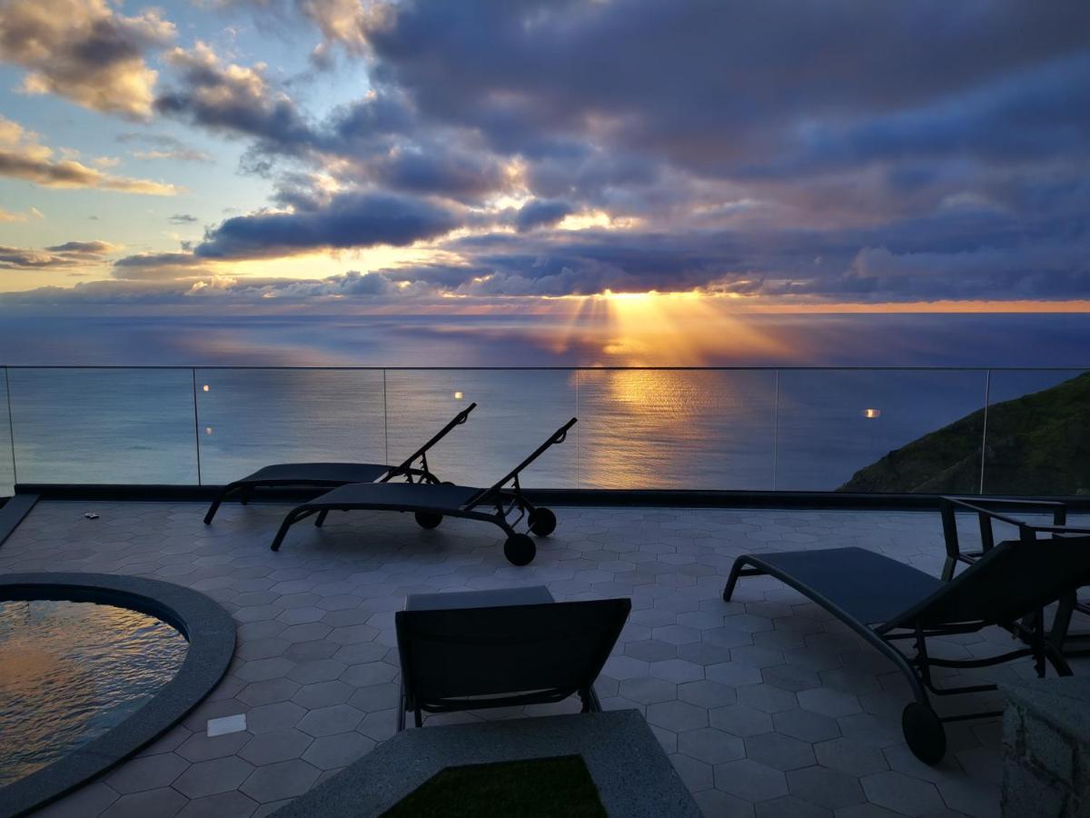 The Cliffhouse By Lovelystay Fajã da Ovelha Buitenkant foto
